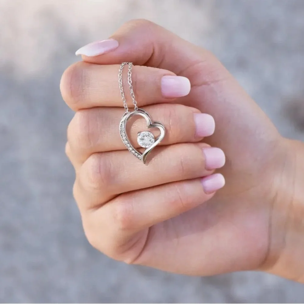 - Forever Love Heart Necklace Message Gift - Picture 3 of 6